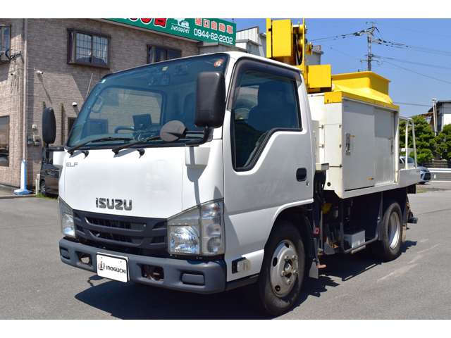 Isuzu Elf 7