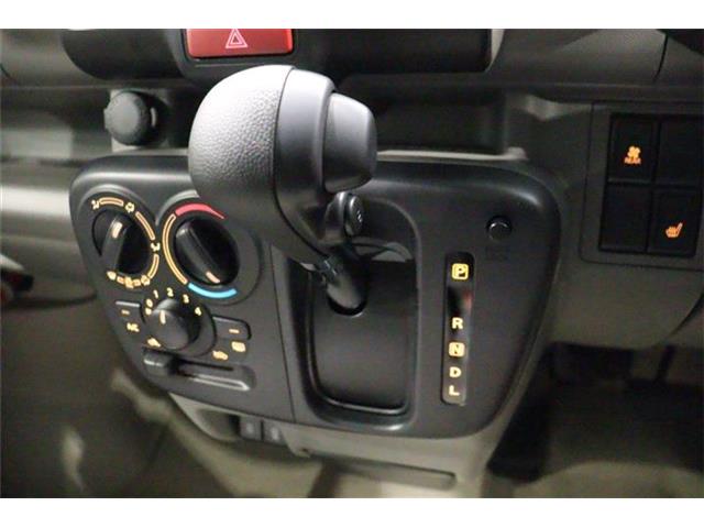 Suzuki Every 8