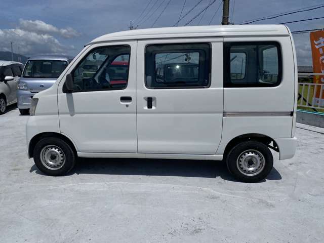 Daihatsu Hijet Cargo 11