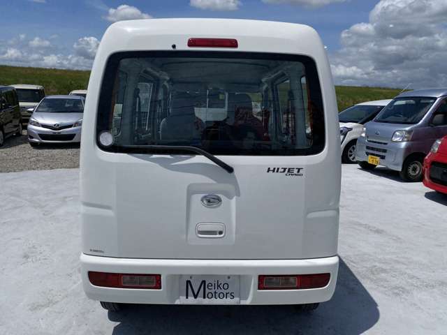 Daihatsu Hijet Cargo 9