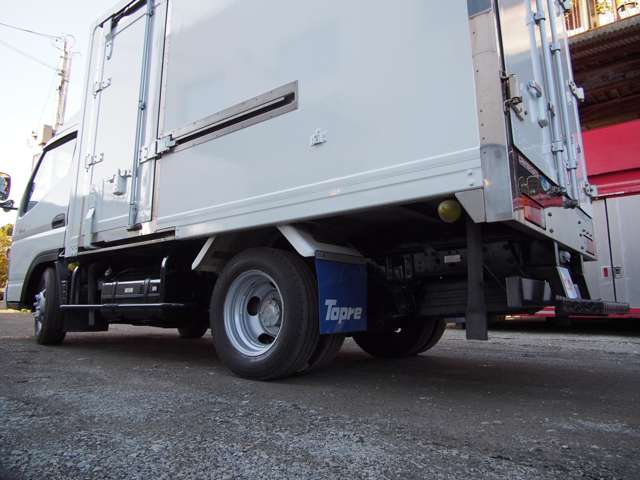 Mitsubishi Fuso Canter Guts 11