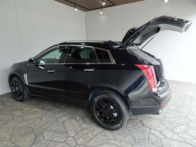 Cadillac SRXCrossover 11
