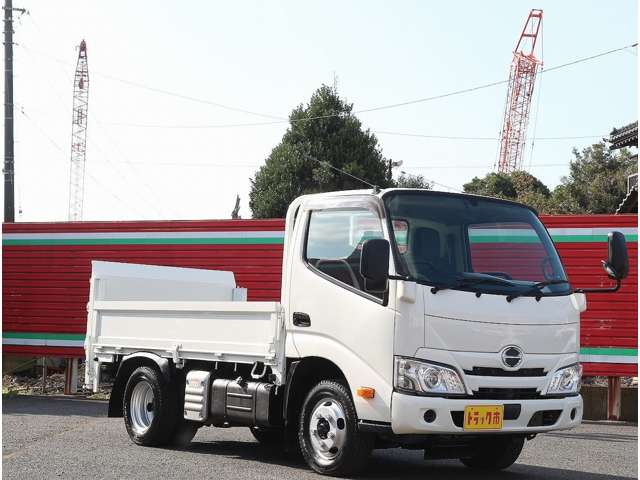 Hino Dutro 5