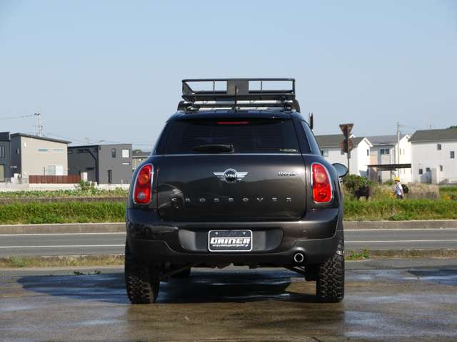 MINI Crossover 9