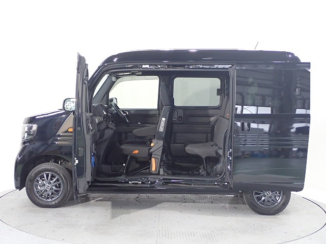 Honda N-VAN 10