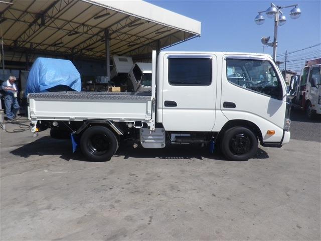Hino Dutro 4