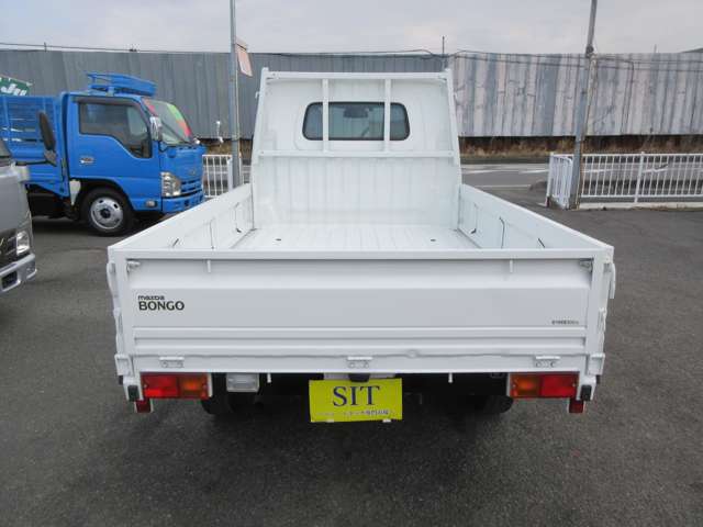 Mazda Bongo Truck 6