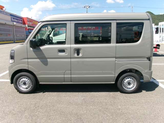 Suzuki Every 12