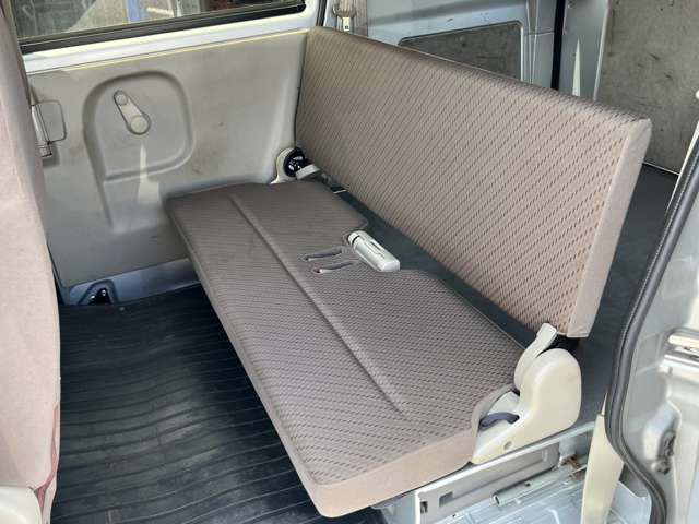 Nissan NV100 Clipper 11