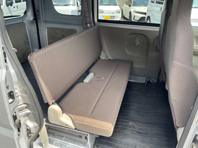 Nissan NV100 Clipper 10