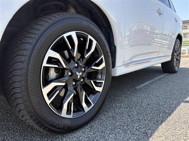 Mitsubishi Outlander PHEV 12