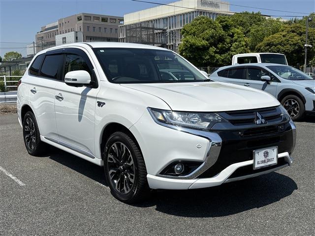 Mitsubishi Outlander PHEV 7