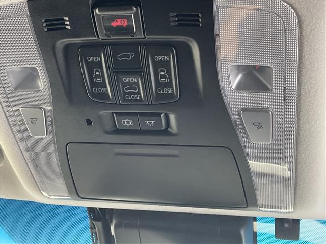 Toyota Vellfire 11