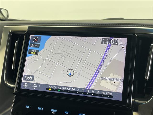Toyota Vellfire 2