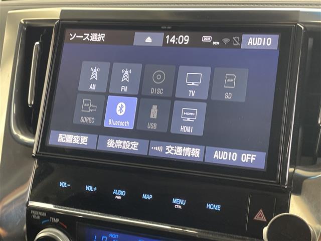 Toyota Vellfire 5