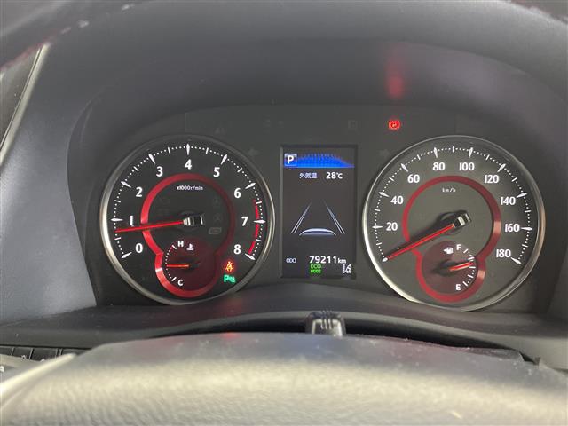 Toyota Vellfire 9