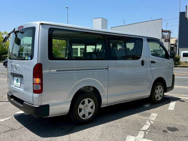 Toyota Regius Ace 12