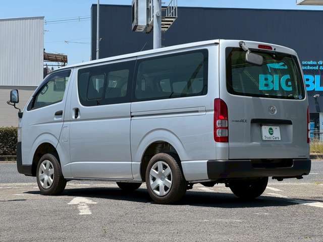 Toyota Regius Ace 7