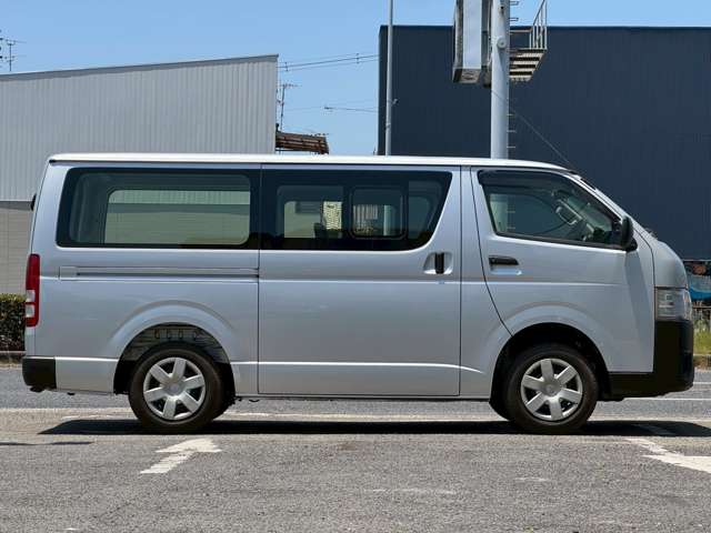 Toyota Regius Ace 8