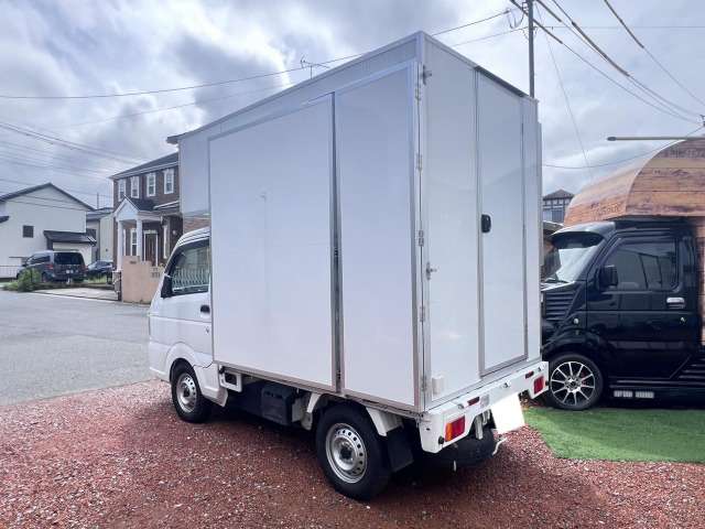 Mazda Scrum Truck 8