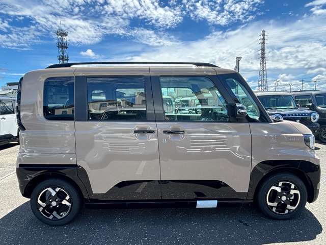 Mitsubishi Delica Mini 6