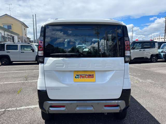 Mitsubishi Delica Mini 9
