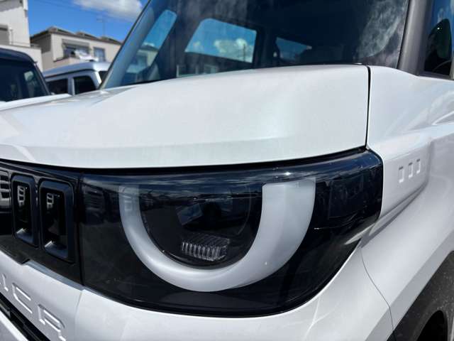 Mitsubishi Delica Mini 12