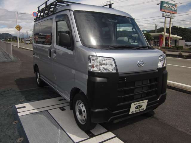 Daihatsu Hijet Cargo 10