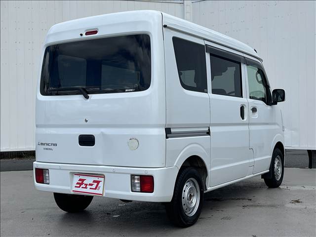 Mitsubishi Minicab Van 8