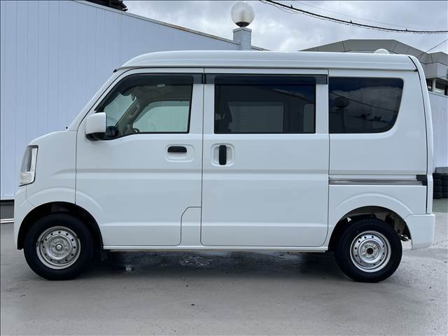 Mitsubishi Minicab Van 10
