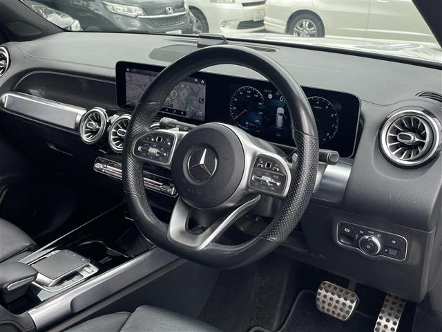 Mercedes-Benz GLB 11
