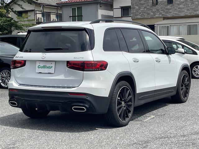 Mercedes-Benz GLB 5