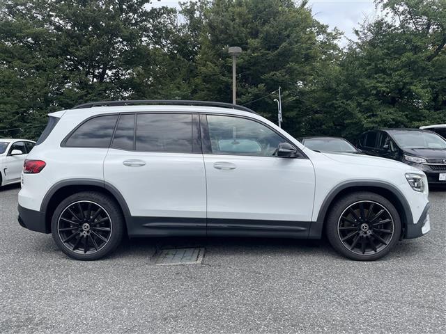 Mercedes-Benz GLB 7