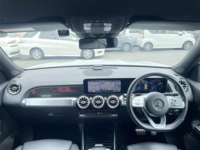 Mercedes-Benz GLB 10