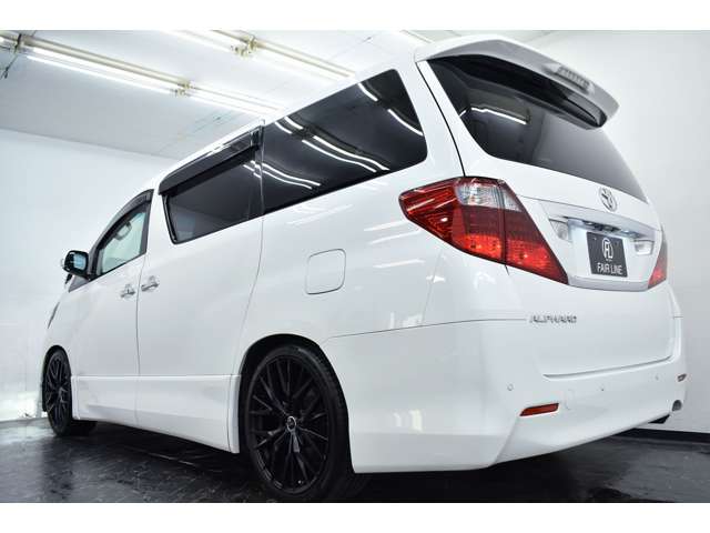 Toyota Alphard 12