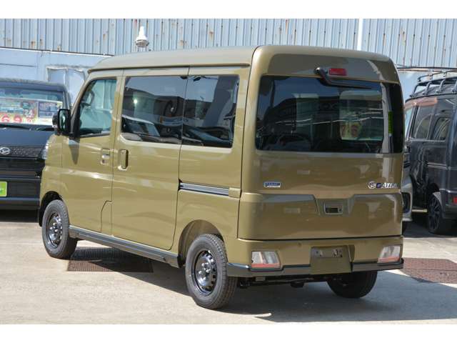 Daihatsu e-Atrai 2