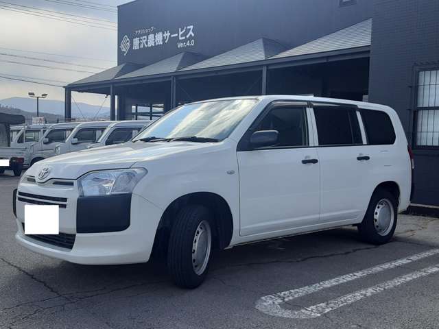 Toyota Succeed Van 4