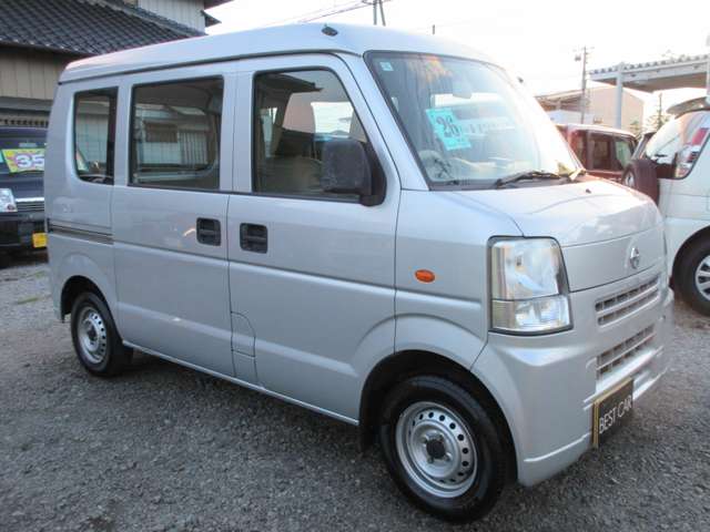 Nissan NV100 Clipper 3