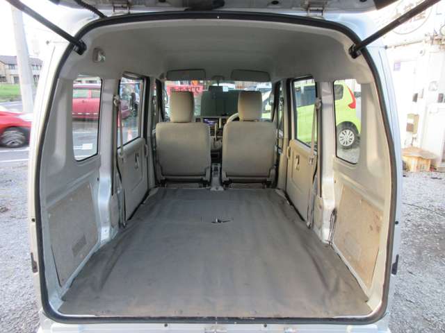 Nissan NV100 Clipper 8