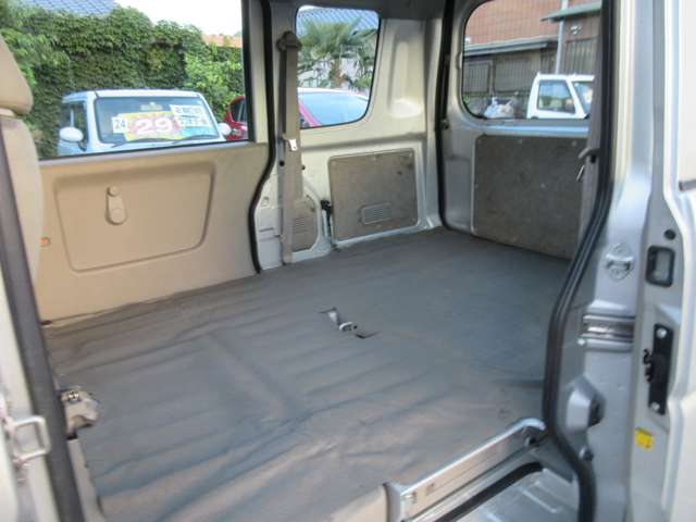 Nissan NV100 Clipper 9