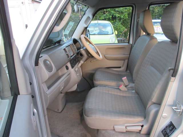 Nissan NV100 Clipper 10