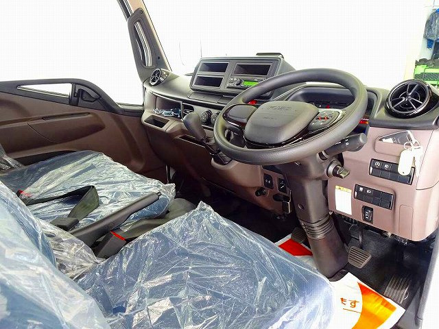 Mitsubishi Fuso Canter 3