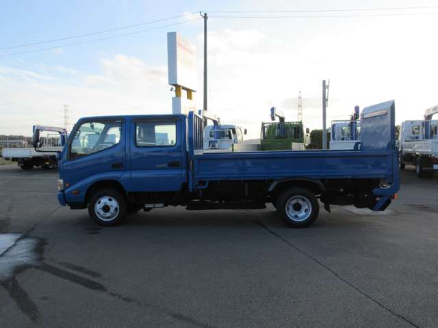 Hino Dutro 8