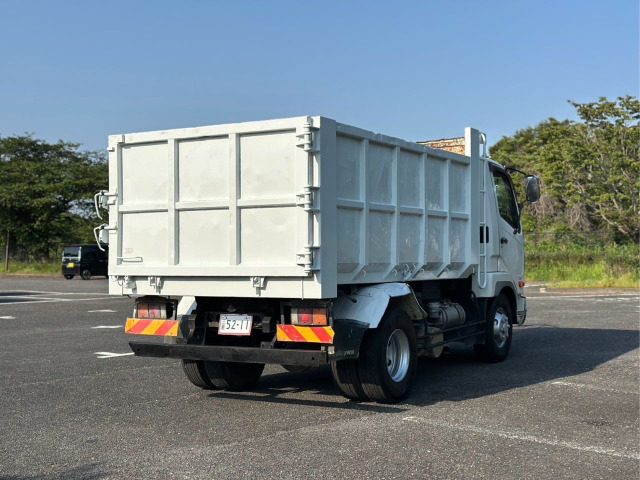 Mitsubishi Fuso Fighter 4