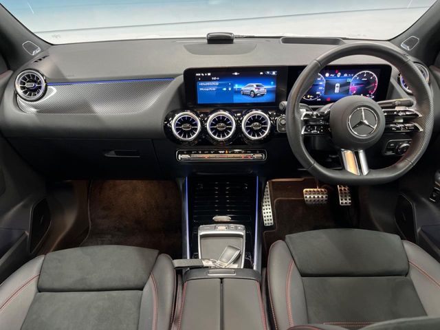 Mercedes-Benz GLA-Class 2