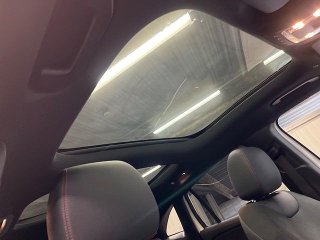 Mercedes-Benz GLA-Class 4