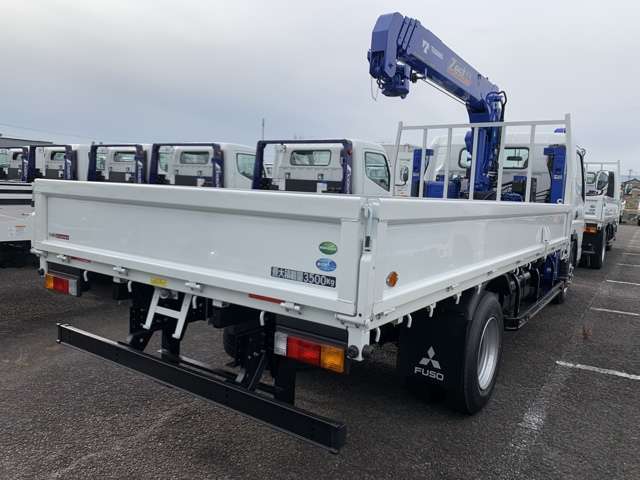 Mitsubishi Fuso Canter 4