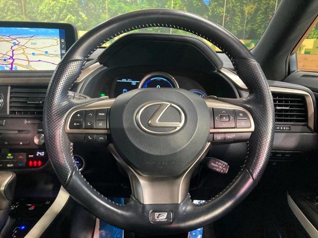 Lexus RX 8