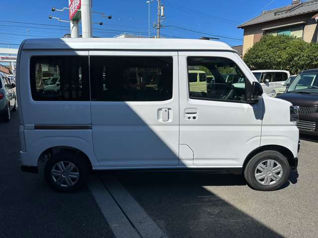 Daihatsu Atrai 12