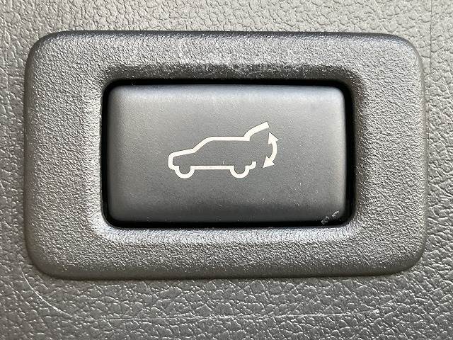 Subaru Legacy Outback 11